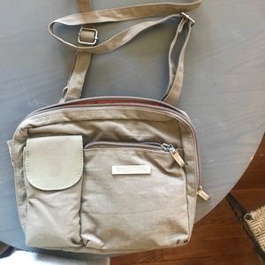 Bagallini cross body bag